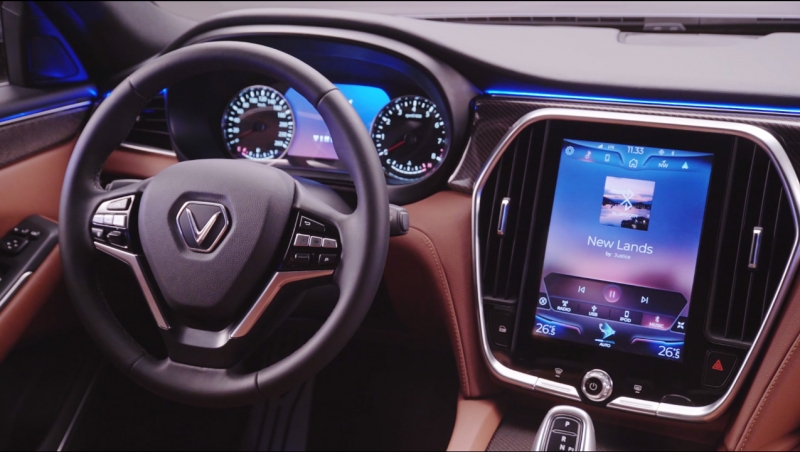 video kham pha nhanh vinfast lux sa20 gia tu 1250 ty dong