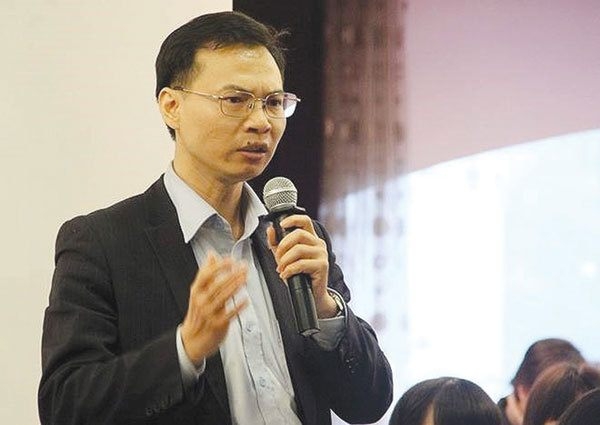 cac chuyen gia hien ke phat trien xe dien de cai thien moi truong