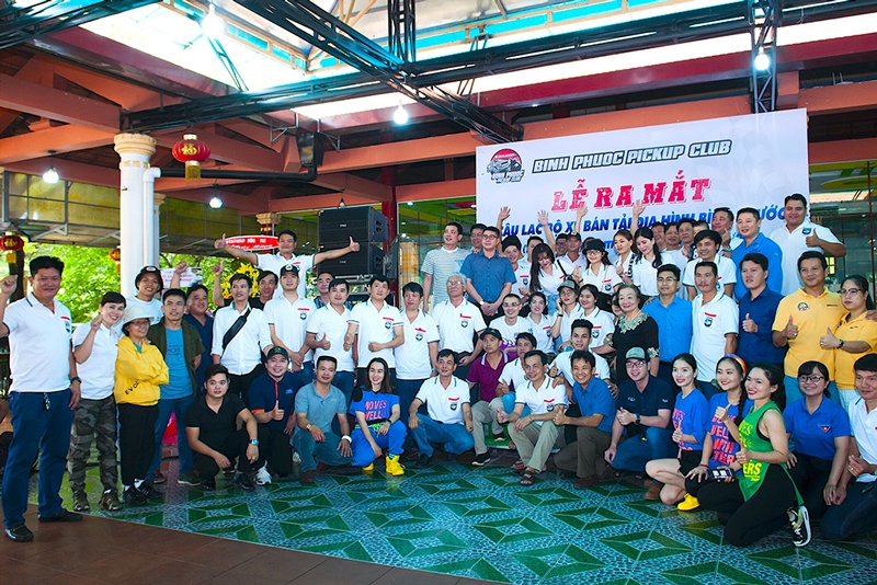 Bén duyên xe bán tải, gần 70 tài xế chung tay giúp sức cộng đồng