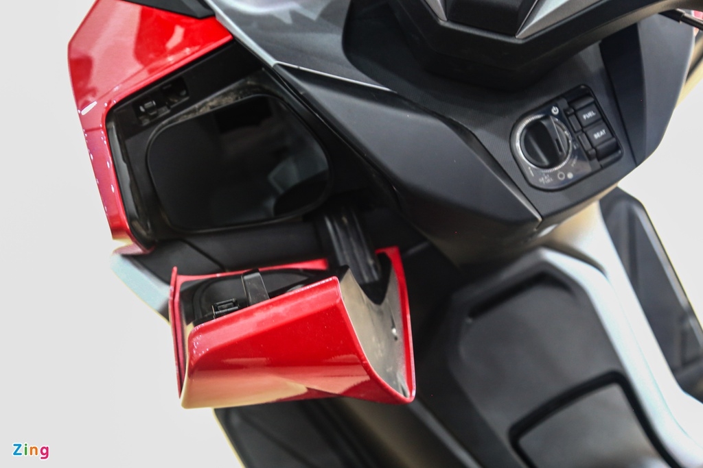 Honda Forza 350 về Việt Nam, giá gần 300 triệu đồng Honda Forza 350 về Việt Nam, giá gần 300 triệu đồng