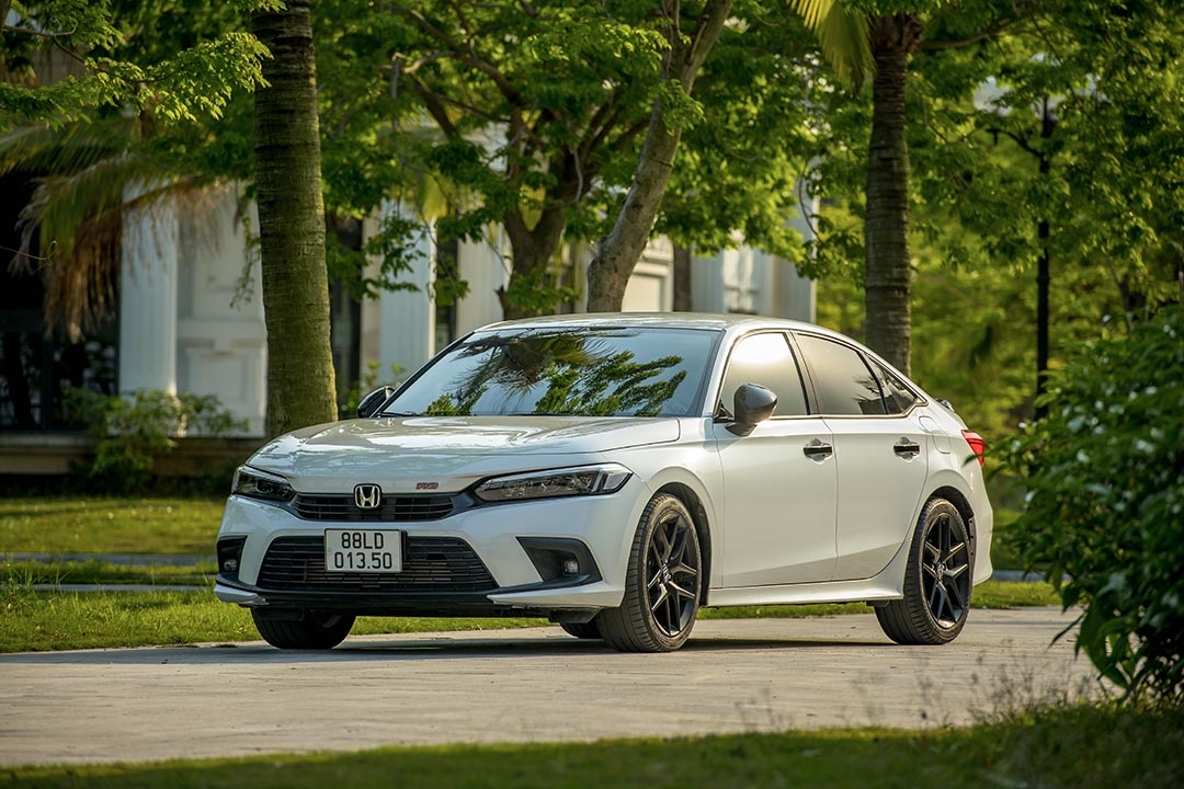 Kích cầu tiêu dùng cuối năm, Sedan hạng C đua giảm giá Kích cầu tiêu dùng cuối năm, Sedan hạng C đua giảm giá