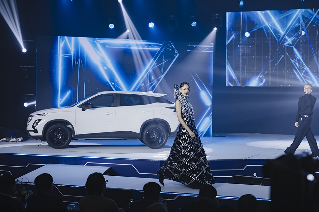 Omoda C5 là nguồn cảm hứng của thời trang, nghệ thuật và phong cách Omoda C5 là nguồn cảm hứng của thời trang, nghệ thuật và phong cách