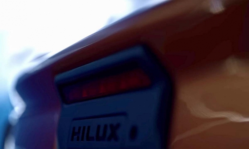 Toyota Hilux 2026 lộ thiết kế trước khi ra mắt Toyota Hilux 2026 lộ thiết kế trước khi ra mắt