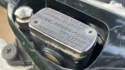 Xe máy bị ngập nước, vì sao cần thiết phải thay dầu phanh?