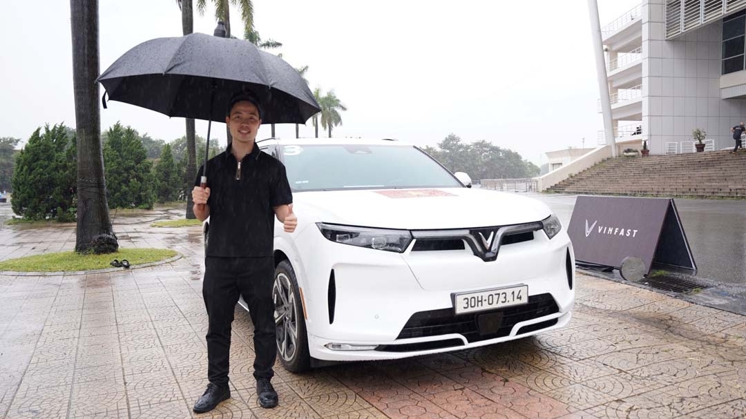 Doanh nhân Hà Nội nói về VinFast VF 9: Sang trọng, đẳng cấp và quá hời về chi phí