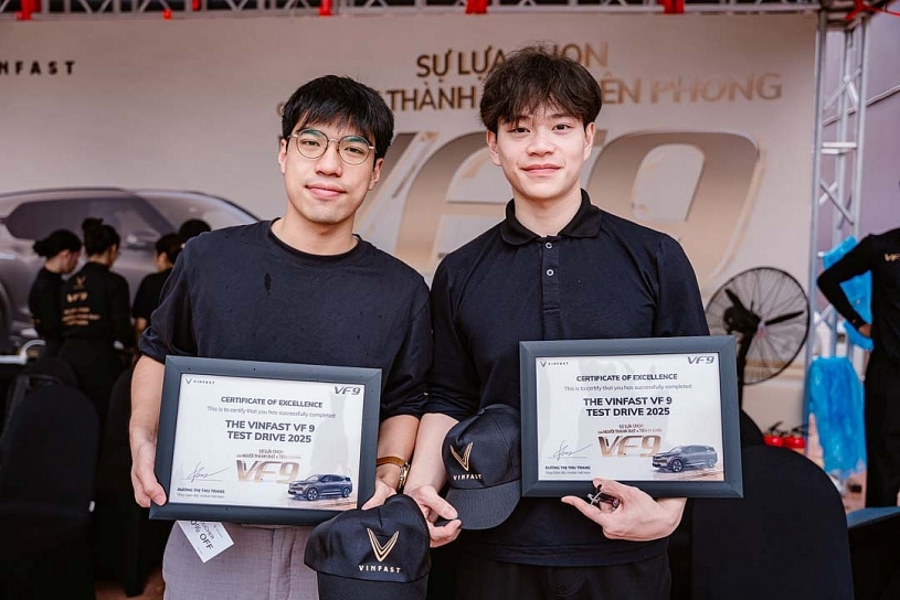 Doanh nhân Hà Nội nói về VinFast VF 9: Sang trọng, đẳng cấp và quá hời về chi phí