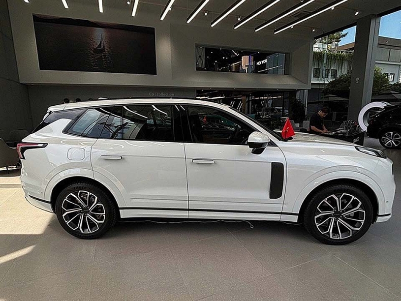 Khám phá SUV cao cấp Lynk & Co 09 sẽ xuất hiện tại Tiền Phong Golf Championship 2025