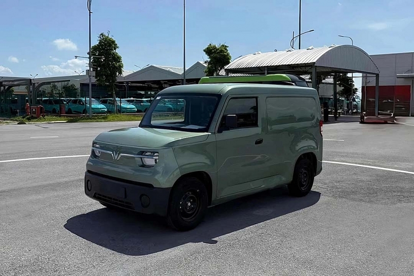 Xe tải VinFast EC Van lần đầu lộ nội thất thực tế, có cải tiến đáng chú ý Xe tải VinFast EC Van lần đầu lộ nội thất thực tế, có cải tiến đáng chú ý