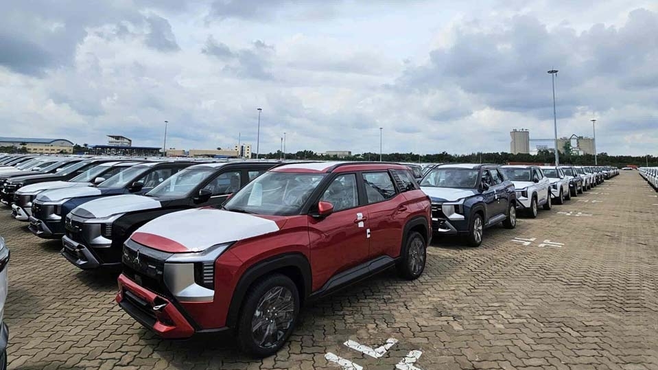 Lô Mitsubishi Destinator đầu tiên về Việt Nam, sẵn sàng ra mắt