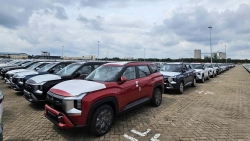 Lô Mitsubishi Destinator đầu tiên về Việt Nam, sẵn sàng ra mắt