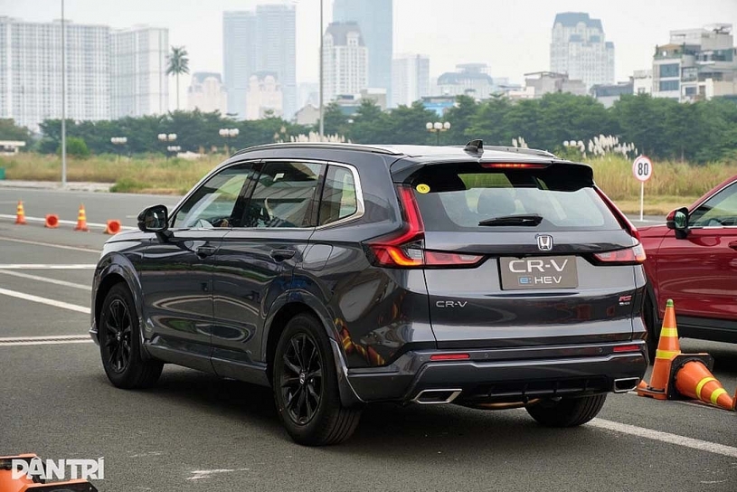 Lắp ráp xe hybrid ở Việt Nam: Rót trăm triệu USD, khách hàng hưởng lợi kép