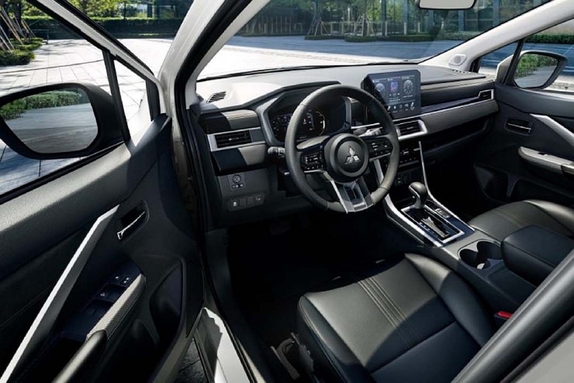 Sức hút của Xpander và Vios giữa “biển” xe nhanh mất giá