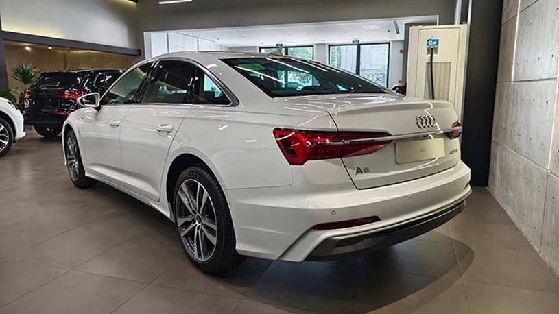 Audi gia nhập đường đua giảm giá, ưu đãi gần 380 triệu đồng cho xe đời mới Audi gia nhập đường đua giảm giá, ưu đãi gần 380 triệu đồng cho xe đời mới