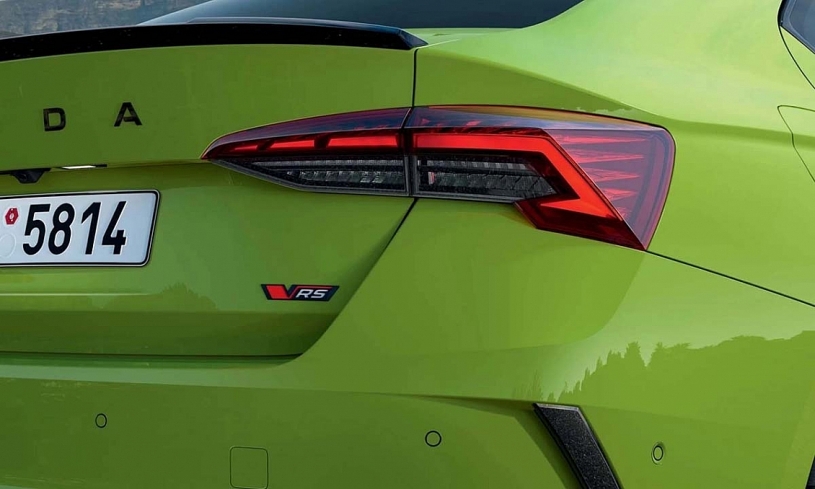 Skoda Octavia RS - sedan hiệu suất cao sắp bán tại Việt Nam Skoda Octavia RS - sedan hiệu suất cao sắp bán tại Việt Nam