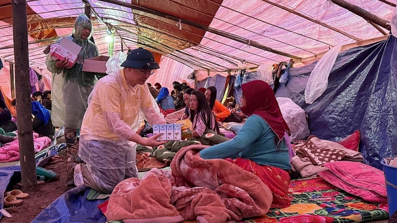 VINGROUP TIẾP TỤC HỖ TRỢ THÊM 500 TỶ CỨU TRỢ MIỀN TRUNG, NÂNG TỔNG ĐÓNG GÓP LÊN 1.000 TỶ ĐỒNG