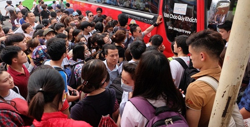 hanh khach khong lo thieu ve xe dip tet duong lich