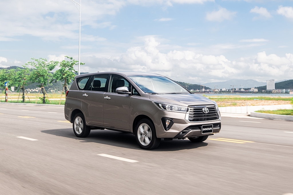 Xe đa dụng tháng 8/2022: Mitsubishi Xpander giữ vững ngôi vương