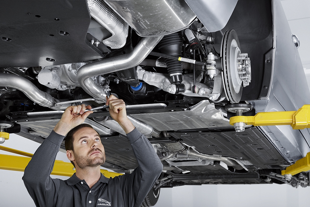 Jaguar Land Rover kiểm tra xe miễn phí, giảm phí sửa chữa
