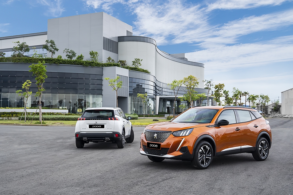 Video đánh giá nhanh Peugeot 2008- đối thủ của Toyota Corolla Cross