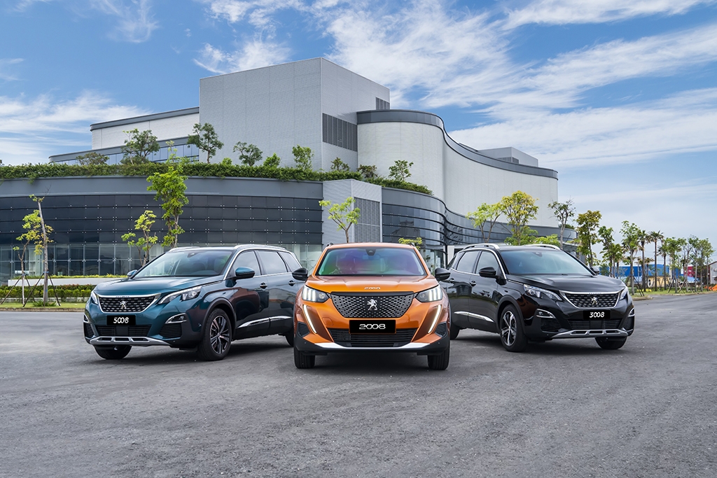 Video đánh giá nhanh Peugeot 2008- đối thủ của Toyota Corolla Cross