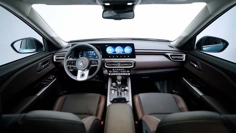 Mitsubishi Destinator ra mắt tại Việt Nam, giá từ 739 triệu đồng