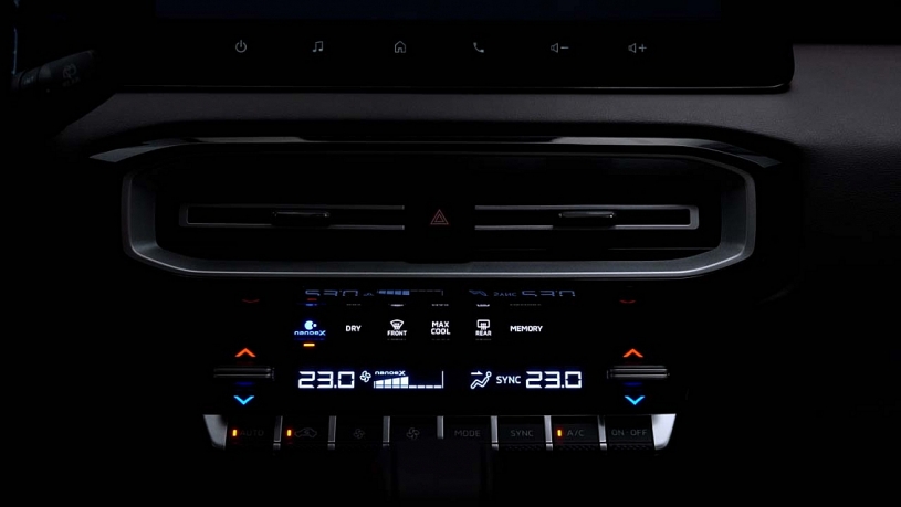 Mitsubishi Destinator ra mắt tại Việt Nam, giá từ 739 triệu đồng