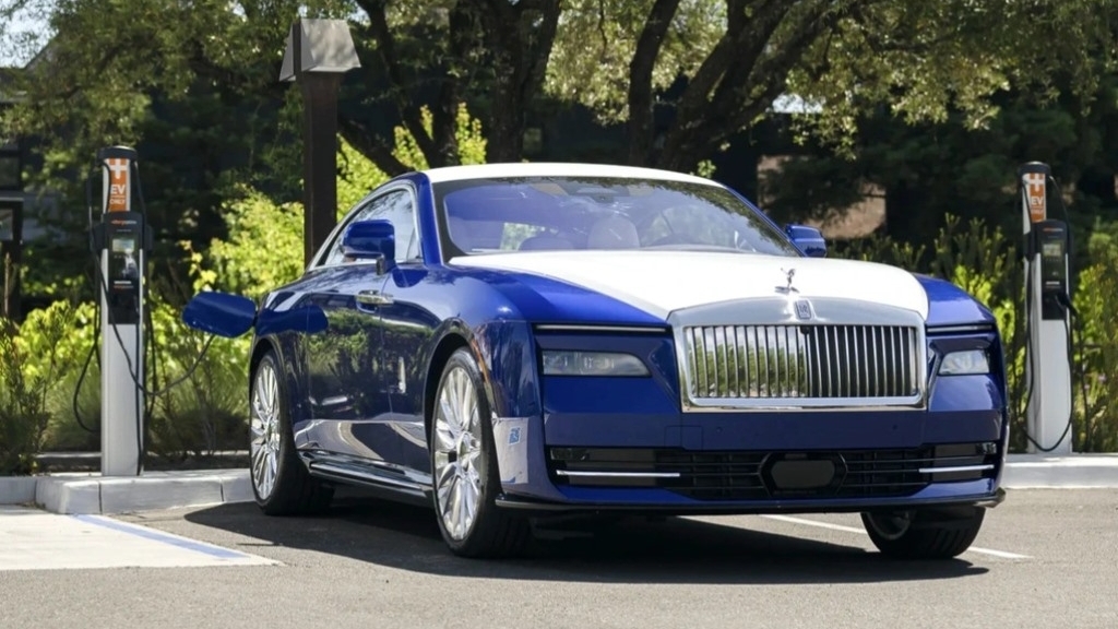 Xe điện Rolls-Royce "đổ bộ" thị trường ô tô cũ, liệu nhà giàu quay lưng?