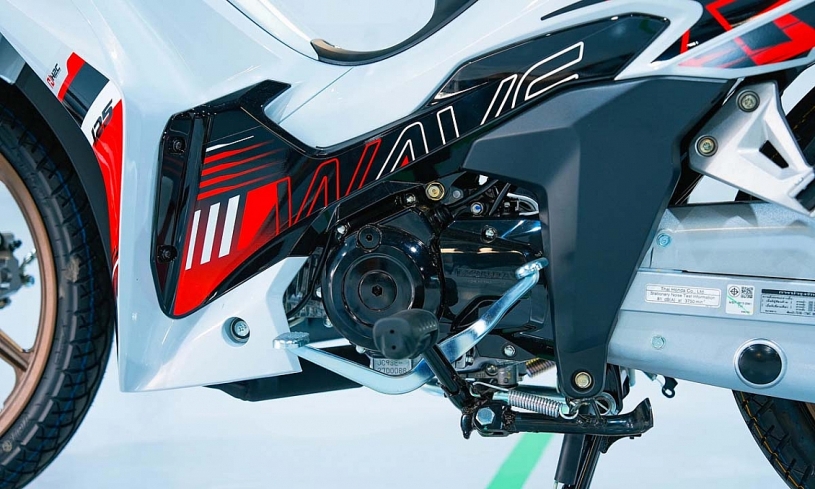 'Đập thùng' Honda Wave 125R đầu tiên về Việt Nam