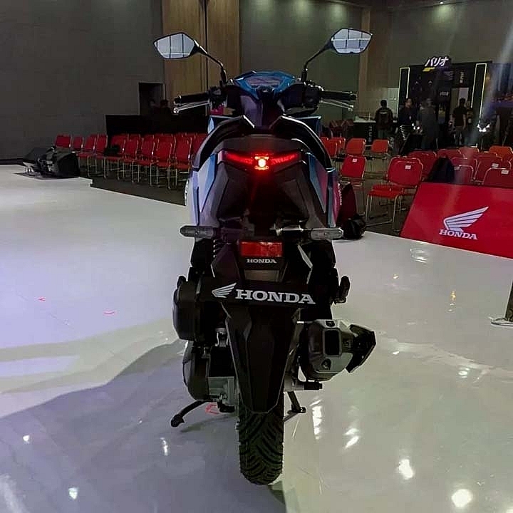 Honda Vario 125 đời mới có thêm phiên bản phong cách đường phố Honda Vario 125 đời mới có thêm phiên bản phong cách đường phố