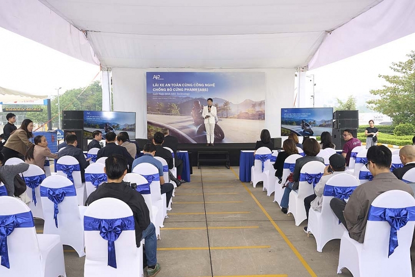 Công nghệ M-ABS và bài toán nâng cao an toàn cho người đi xe máy tại Việt Nam Công nghệ M-ABS và bài toán nâng cao an toàn cho người đi xe máy tại Việt Nam