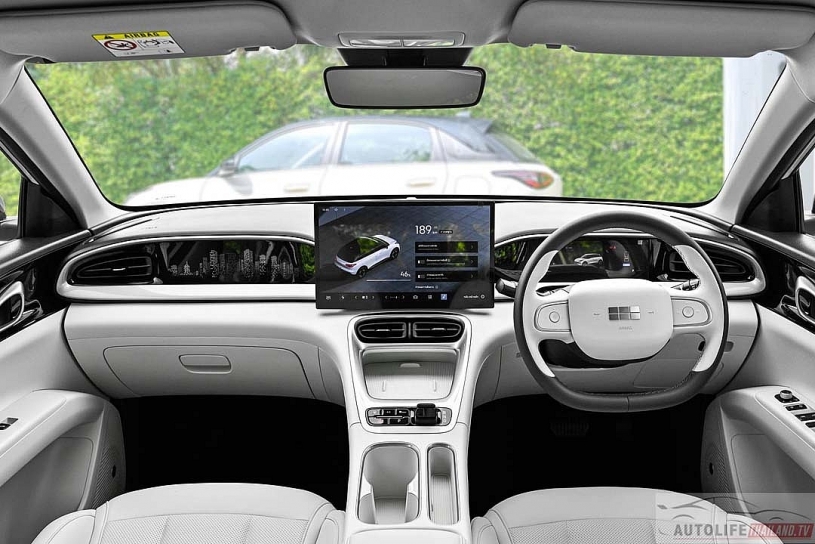 Ô tô điện ăn khách nhất Trung Quốc sắp về Việt Nam, đi 400km/lần sạc