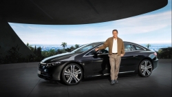 Nhà thiết kế gắn bó gần 30 năm quyết định rời bỏ Mercedes-Benz