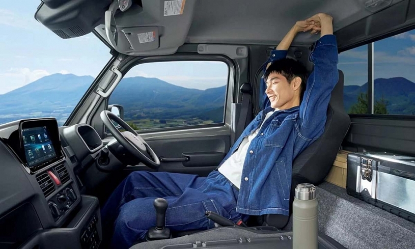 Suzuki Carry - xe tải kei-car giá từ 7.500 USD