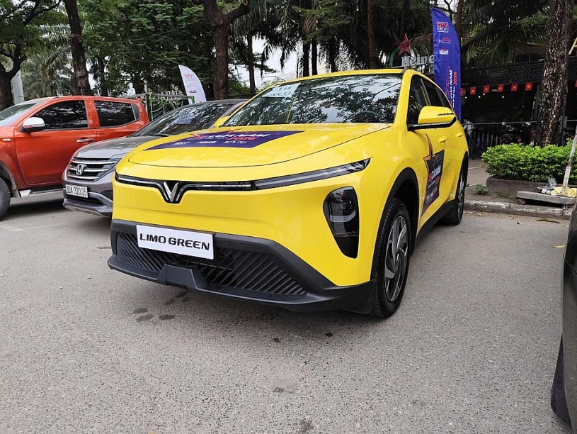 VinFast Limo Green giành giải xe của năm phân khúc MPV phổ thông