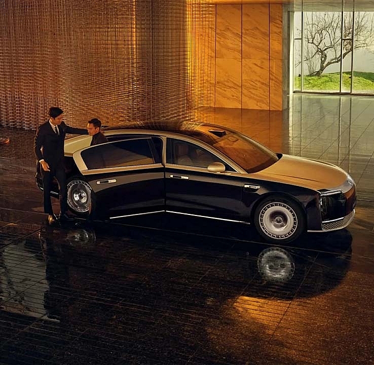 Huawei Maextro S800 của Trung Quốc vượt BMW và Porsche tại thị trường xe sang