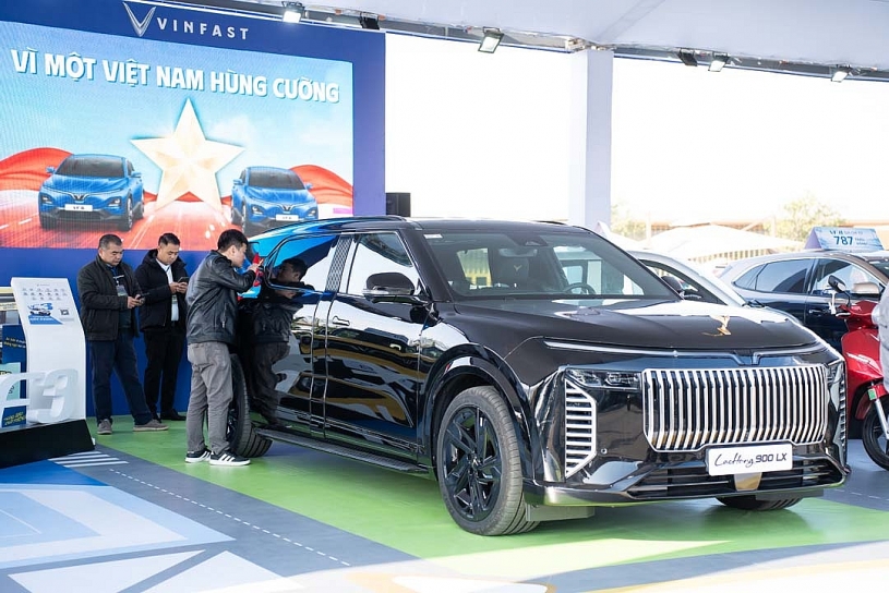 VinFast Limo Green giành giải xe của năm phân khúc MPV phổ thông