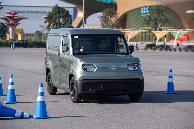 VinFast giới thiệu hệ sinh thái giao thông xanh toàn diện tại Vietnam Mobility Show 2025