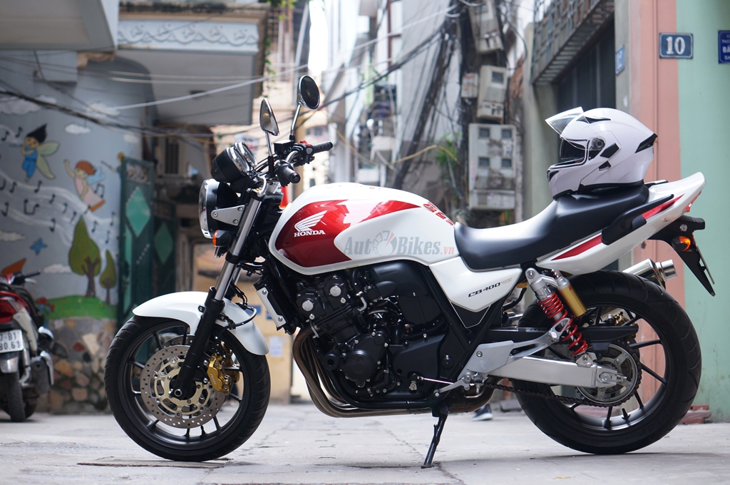  Detalles de la Honda CB4 SF a punto de ser distribuida en Vietnam