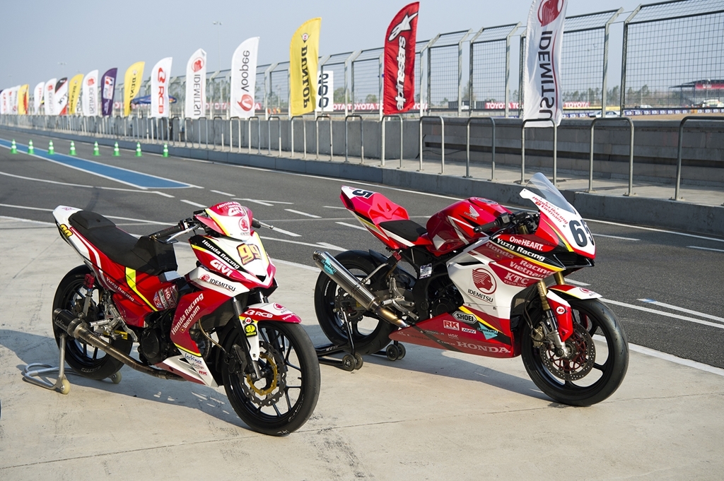 dua mo to chau a arrc 2018 chang 1 cam xuc trai chieu