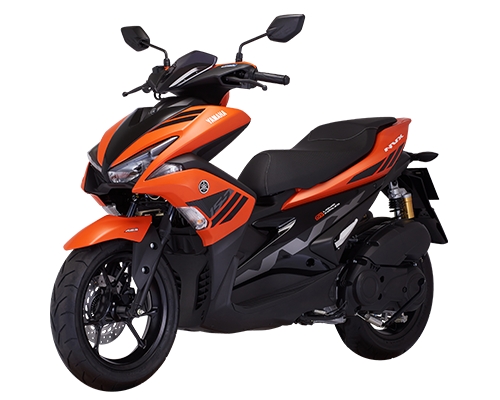 can tet honda va yamaha dua ra xe moi