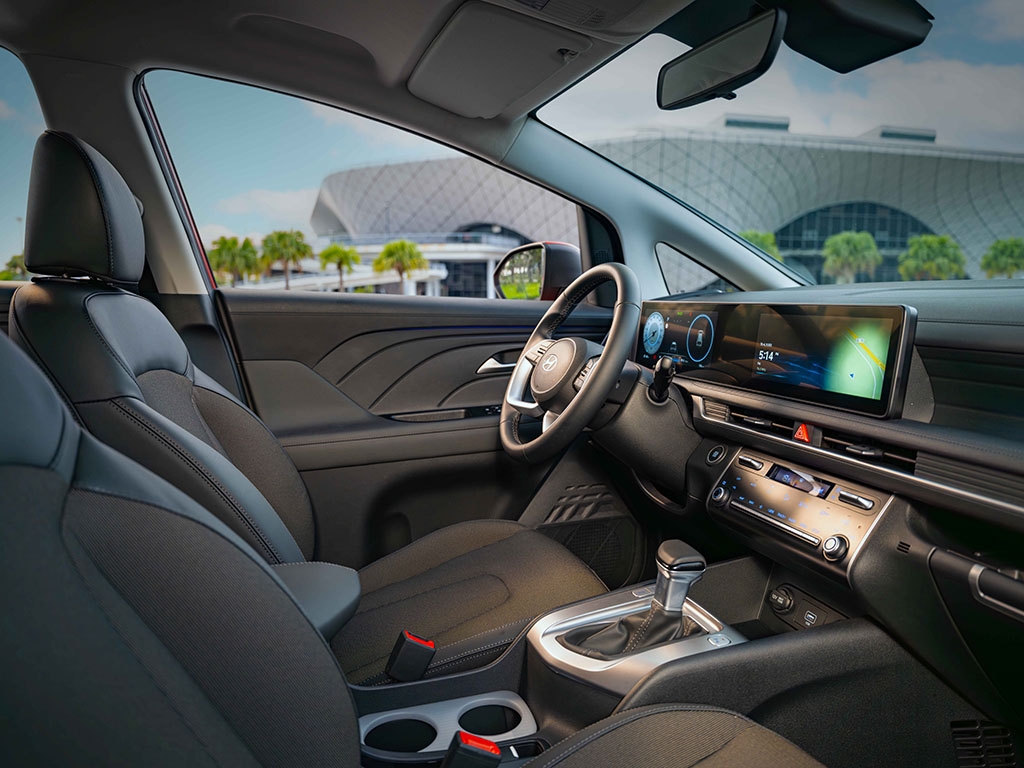 Hyundai Stargazer 2026 ra mắt tại Việt Nam, giá từ 569 triệu đồng