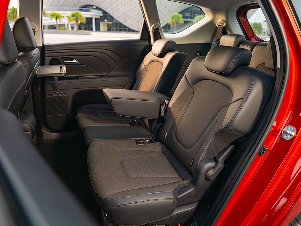 Hyundai Stargazer 2026 ra mắt tại Việt Nam, giá từ 569 triệu đồng