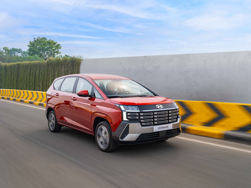 Hyundai Stargazer 2026 ra mắt tại Việt Nam, giá từ 569 triệu đồng