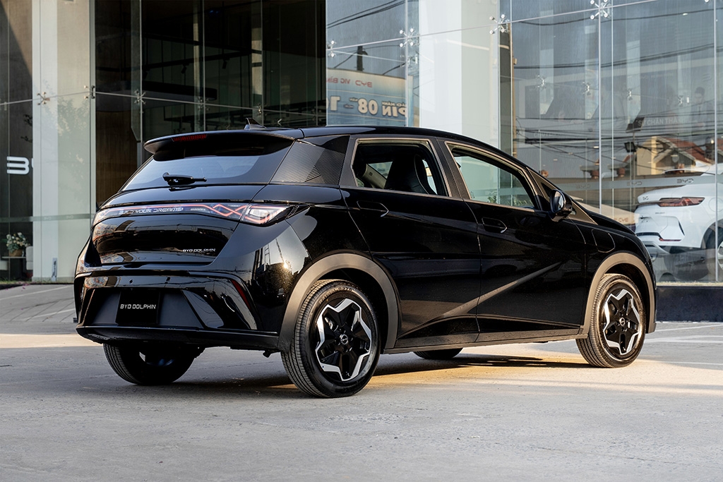 BYD Dolphin 2026 ra mắt tại Việt Nam, giá từ 499 triệu đồng