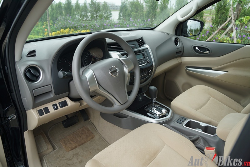 Nissan NP300 Navara EL: Xe bán tải đi phố nissan np300 navara el xe ban tai di pho