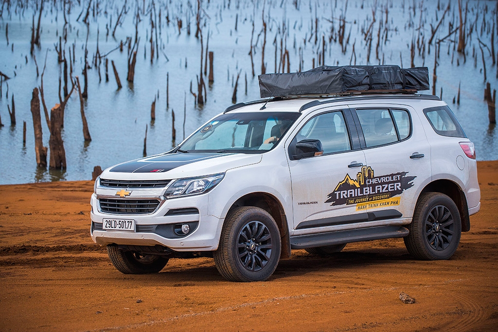 trien lam o to viet nam 2018 tam diem xe nhap