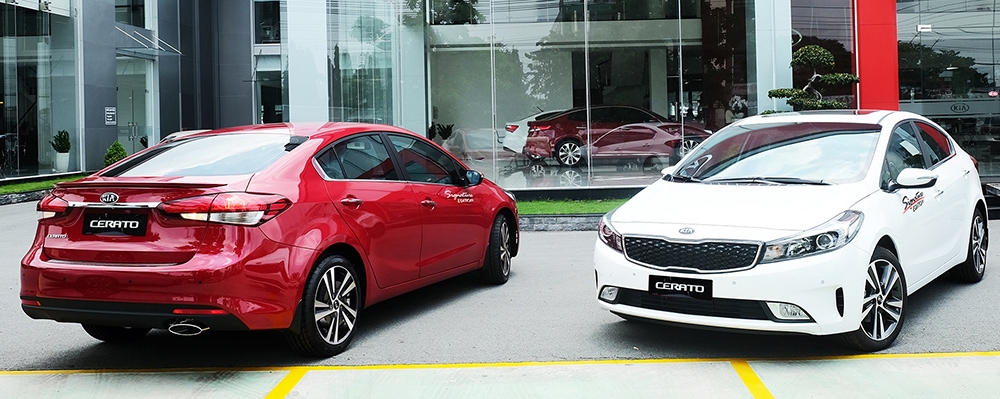 kia cerato tai viet nam co them sac khong day