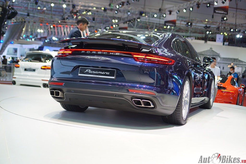porsche panamera turbo 2017 gia 107 ty dong tai viet nam