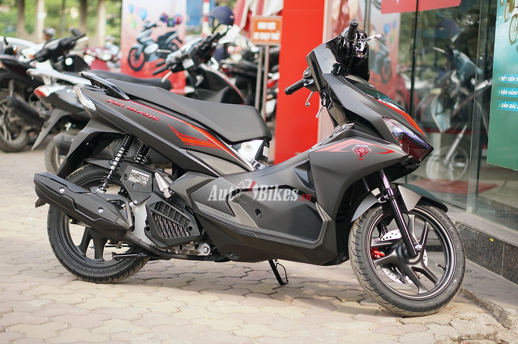 honda viet nam lai ho tro khach mua air blade toi 2 trieu