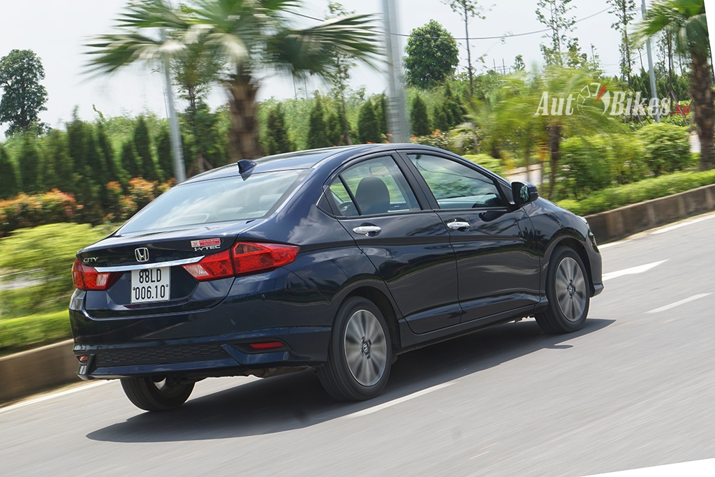 Honda City âm thầm tung phiên bản giá rẻ cạnh tranh Toyota Vios